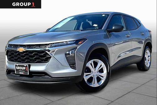 Sterling Gray Metallic 2025 Chevrolet Trax LS