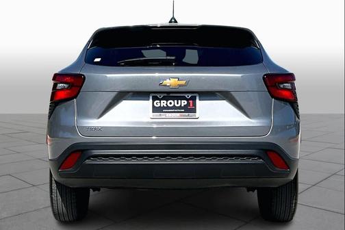 Sterling Gray Metallic 2025 Chevrolet Trax LS
