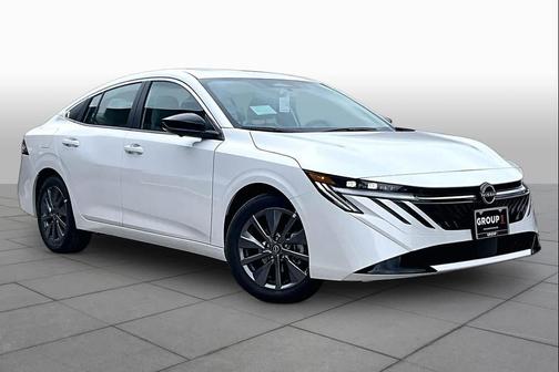 Aspen White Tricoat 2026 Nissan Sentra SL