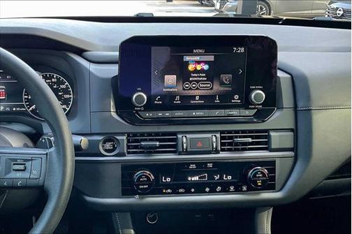 2025 Nissan Pathfinder S FWD