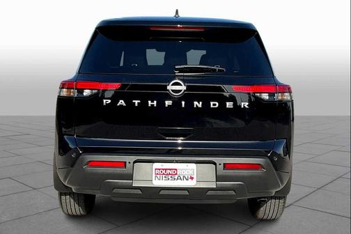 2025 Nissan Pathfinder S FWD