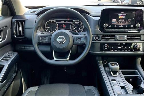 2025 Nissan Pathfinder S FWD