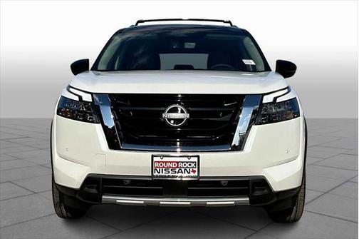 2025 Nissan Pathfinder Platinum FWD