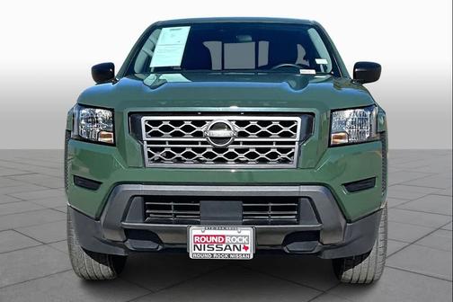 2022 Nissan Frontier SV