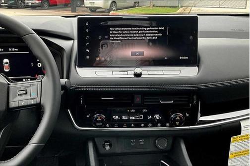 2025 Nissan Rogue SL