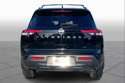 2024 Nissan Pathfinder SV FWD