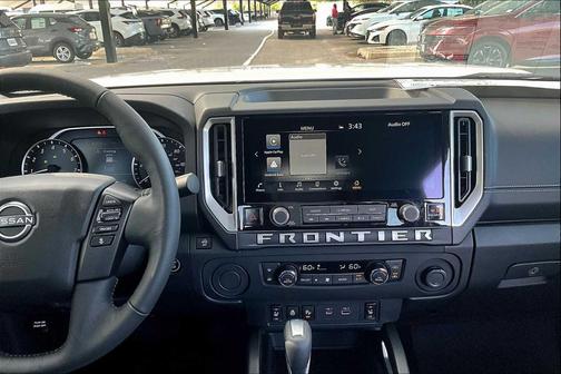 2025 Nissan Frontier SV