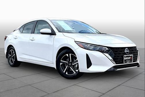 Aspen White Tricoat 2025 Nissan Sentra SV
