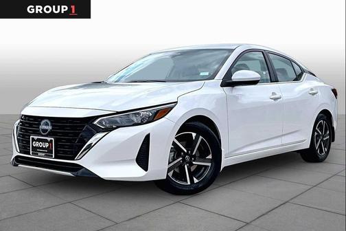 Aspen White Tricoat 2025 Nissan Sentra SV