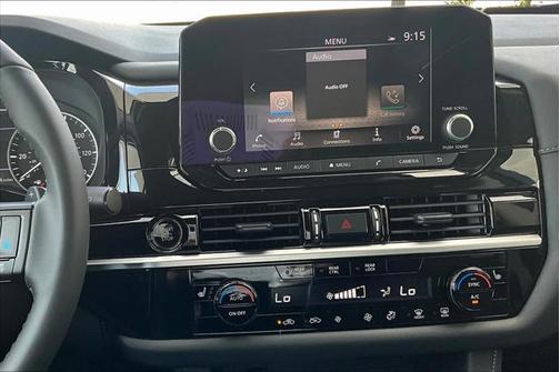 2025 Nissan Pathfinder SV FWD