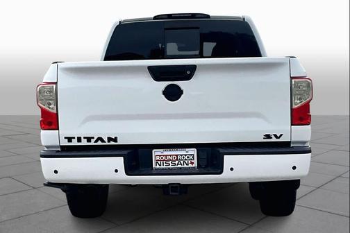 2020 Nissan Titan SV