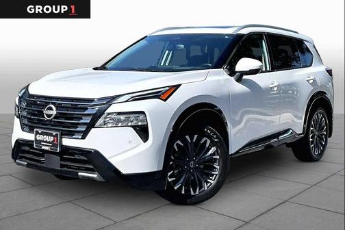 Everest White Pearl 2025 Nissan Rogue Platinum