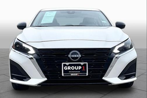 Glacier White 2025 Nissan Altima SV FWD