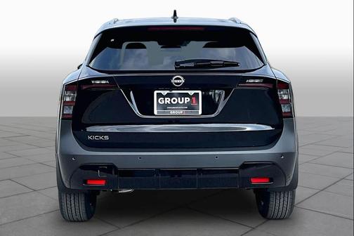 Super Black 2026 Nissan Kicks SV