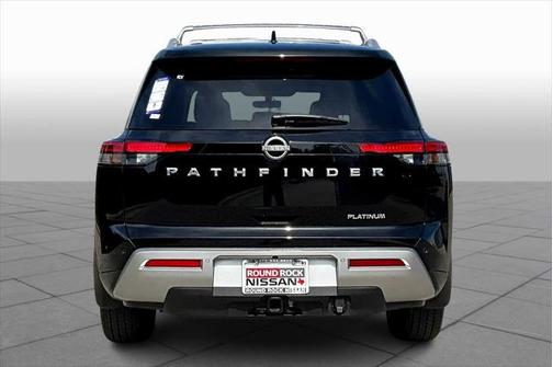 2025 Nissan Pathfinder Platinum FWD