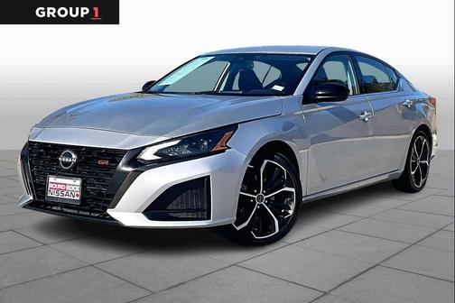 2023 Nissan Altima SR FWD