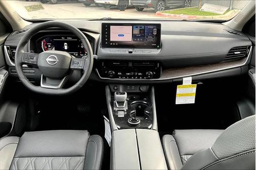 2025 Nissan Rogue Platinum