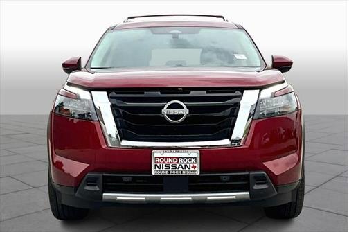 2025 Nissan Pathfinder SL FWD