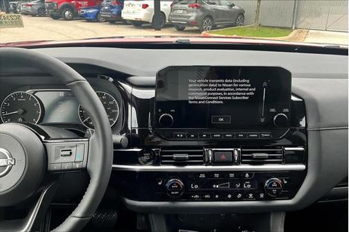 2025 Nissan Pathfinder SL FWD