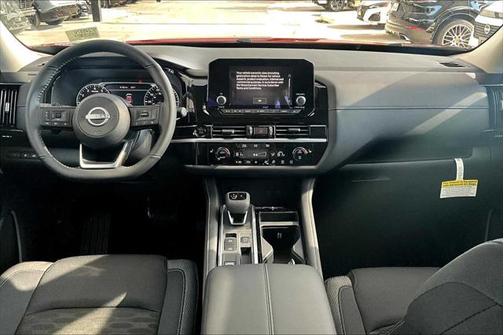 2025 Nissan Pathfinder SV FWD