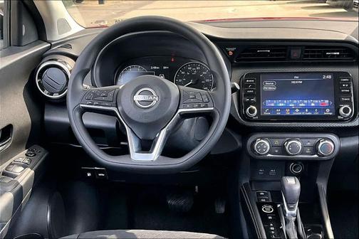 Scarlet Ember Tintcoat/Super Black 2024 Nissan Kicks SV