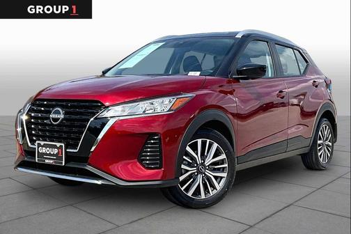 Scarlet Ember Tintcoat/Super Black 2024 Nissan Kicks SV