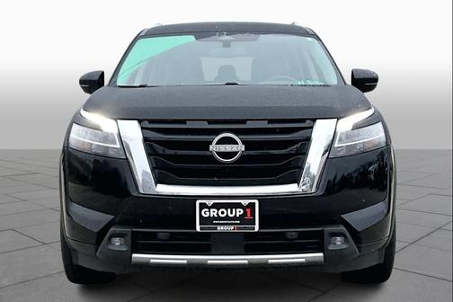 2022 Nissan Pathfinder SL 2WD