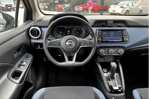 2023 Nissan Versa 1.6 SV