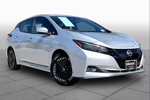 Brilliant Silver Metallic 2025 Nissan Leaf SV PLUS