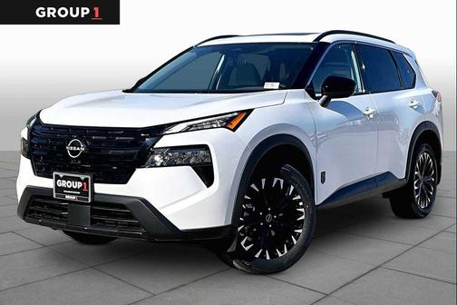 Everest White Pearl Tricoat 2027 Nissan Rogue Dark Armor