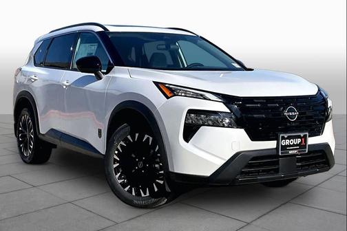 Everest White Pearl Tricoat 2027 Nissan Rogue Dark Armor