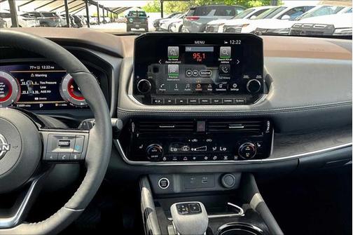 2022 Nissan Rogue Platinum