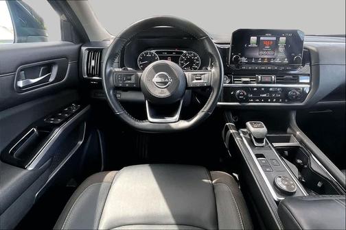 Super Black 2023 Nissan Pathfinder SL 4WD