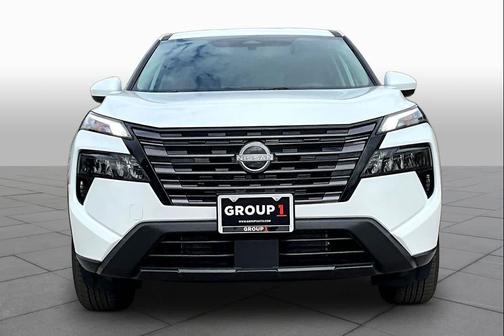 Everest White Pearl Tricoat 2026 Nissan Rogue SV