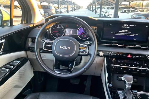 2024 Kia Carnival EX