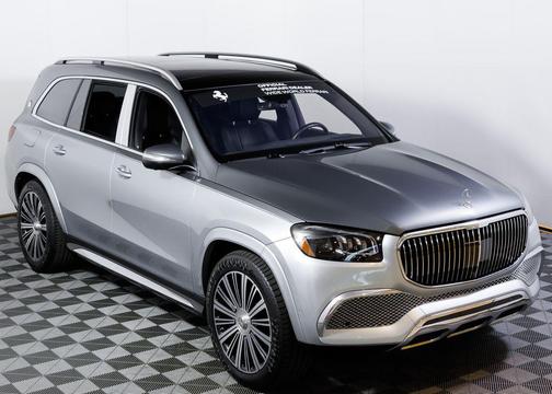 Cirrus Silver/Selenite Grey 2023 Mercedes-Benz Maybach GLS 600 4MATIC