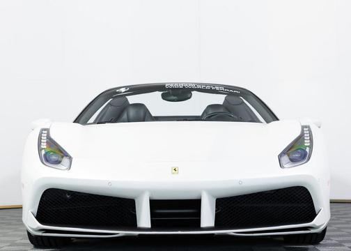 Bianco Italia Opaco 2017 Ferrari 488 Spider