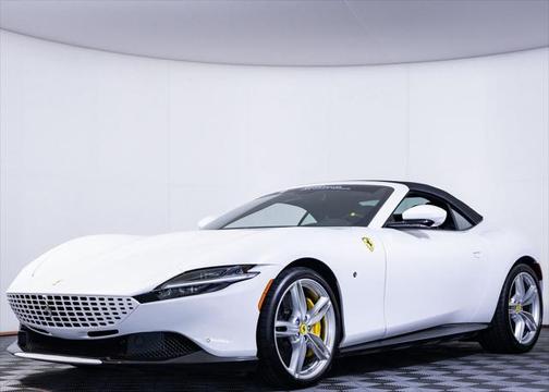 2025 Ferrari Roma Spider Base