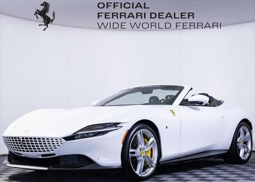 2025 Ferrari Roma Spider Base