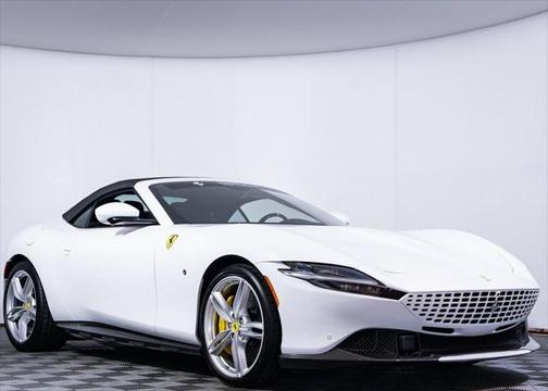 2025 Ferrari Roma Spider Base