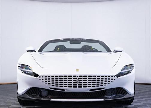 2025 Ferrari Roma Spider Base