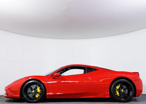 Rosso 2015 Ferrari 458 Speciale