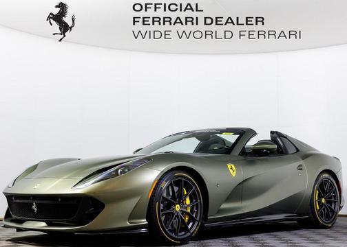 2022 Ferrari 812 GTS Base