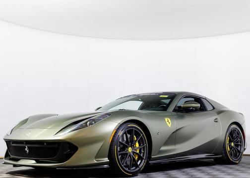 2022 Ferrari 812 GTS Base