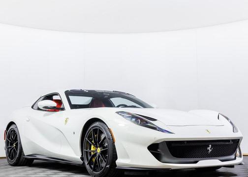 2023 Ferrari 812 GTS 