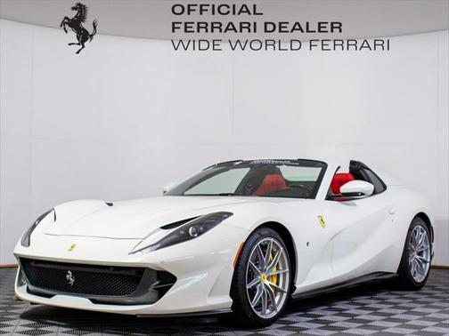 2023 Ferrari 812 GTS 