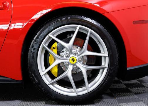 Rosso Corsa 2017 Ferrari F12berlinetta