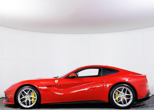 Rosso Corsa 2017 Ferrari F12berlinetta