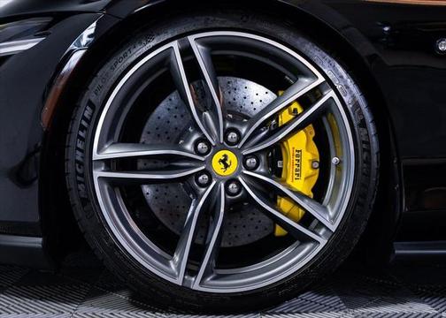 2023 Ferrari Roma Base