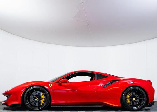 2019 Ferrari 488 Pista 